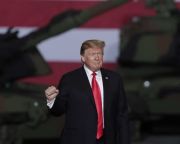 Trump: 400 amerikai katona marad Szíriában 