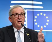 Juncker: történelmi jelentőségű pillanat volt az Európai Unió 2004-es bővítése