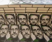 Az amerikai igazságügyi minisztérium beperelte Edward Snowdent könyve miatt