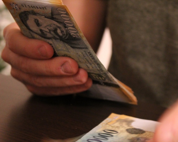 Január elsejétől a minimálbér bruttó összege 161 000 forintra nő