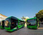 Elektromos autóbuszokat adtak át Pécsen