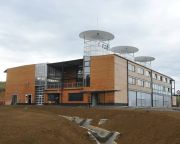 “Energiatudatos” épületben indulhat meg a termelés Komlón