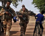Párizs és Washington ENSZ békefenntartókat szeretne Maliban