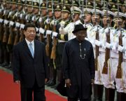 Nigéria hitelt vesz fel és olaját árulja Pekingben