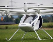 Sikeresen tesztelték a világ első elektromos helikopterét