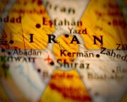Irán megkezdi fokozottan dúsított uránkészleteinek megsemmisítését