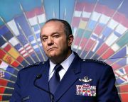 A NATO szerint Moszkva a nukleáris erejét fitogtatja