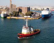 Görögország nem adja el Pireusz kikötőjét Kínának