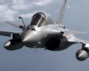 India 36 vadászgépet vesz Franciaországtól, de a többit maga gyártaná