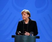 Merkel: Nem zártuk be az ajtót az oroszok előtt