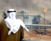 Kötvénykibocsátással pótolja kieső olajbevételét Szaúd-Arábia