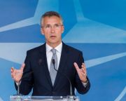 A NATO-nak a migráció gyökereinek orvoslására kell összpontosítania