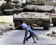 Az izraeli kormány szigorította a kővel dobálók büntetését