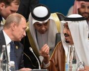 Szaúd-Arábia az elszigeteltség helyett Moszkvát választja