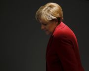 Merkel népszerűségét megtépázta a migrációs válság