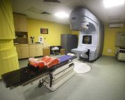 Két milliárdos rák központ nyitott Pécsen