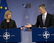 Szorosabb együttműködésről állapodott meg a NATO és az Európai Unió