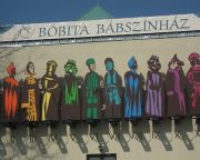 Szárnyas malac nap - Pénteken tartják a pécsi Bóbita Bábszínház óévbúcsúztatóját