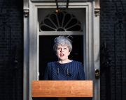 Előrehozott választásokat tartanak június 8-án Nagy-Britanniában