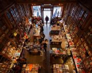 Könyvfesztivál - Kis Könyves Éj: független könyvesboltok éjszakája pénteken