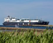 Az első amerikai gázszállítmányt fogadta az észak-lengyelországi Swinoujscie gázkikötő