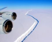 Óriási jégtömb vált le az Antarktiszról