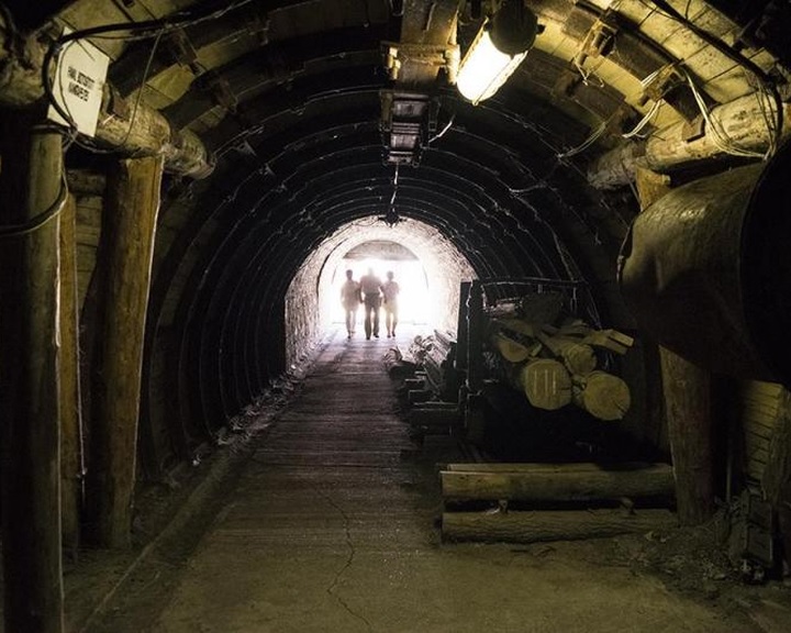 Aradszki: sikertörténet a bányászati koncessziós pályázatok kiírása