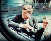 Trump mégsem hozza nyilvánosságra a Kennedy-gyilkosság titkos dokumentumainak egészét