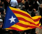 Előzetes letartóztatásba helyezett nyolc volt katalán kormánytagot a bíróság