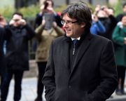 Katalán válság - November 17-én kell bíróság elé állnia Puigdemontnak