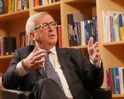 Juncker: meg kell teremteni a legális bevándorlás lehetőségét